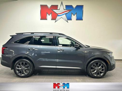 Gravity Grey 2023 Kia Sorento SX