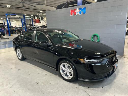 2025 Honda Accord LX 1.5T