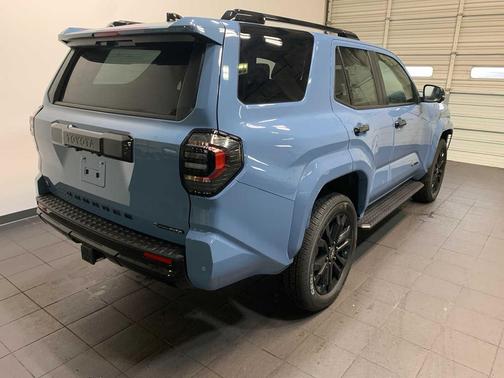 2026 Toyota 4Runner Hybrid Platinum