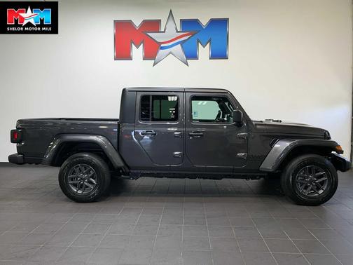 2025 Jeep Gladiator Sport S
