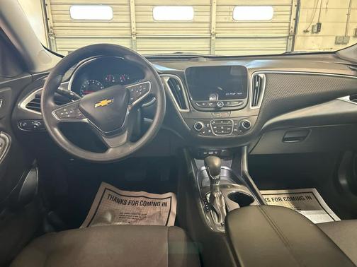 Mosaic Black Metallic 2024 Chevrolet Malibu FWD 1LT