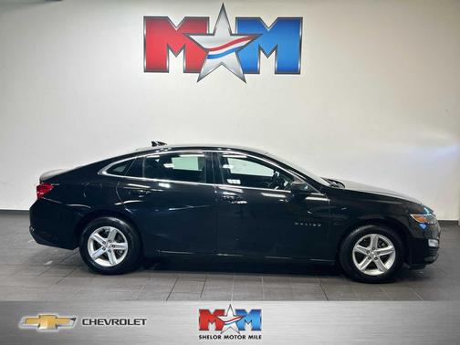 Mosaic Black Metallic 2024 Chevrolet Malibu FWD 1LT