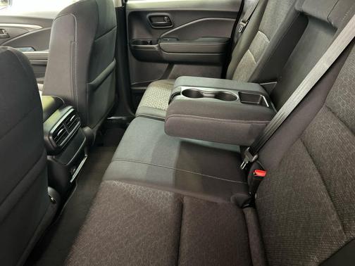 Platinum White Pearl 2026 Honda Ridgeline Sport