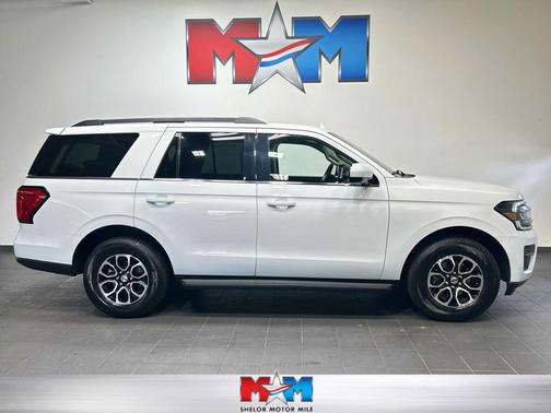 OXFORD WHITE 2024 Ford Expedition XLT