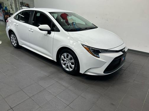 Ice Cap 2024 Toyota Corolla LE