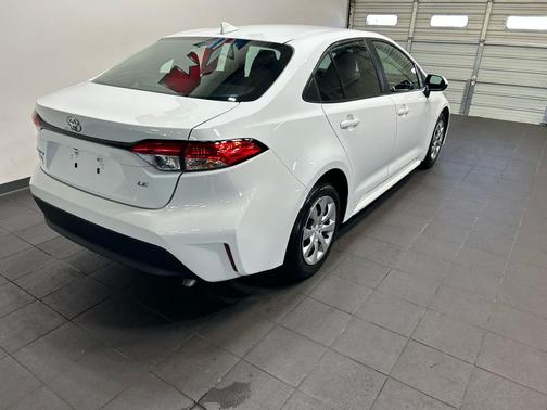 Ice Cap 2024 Toyota Corolla LE