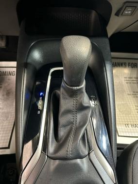 Ice Cap 2024 Toyota Corolla LE