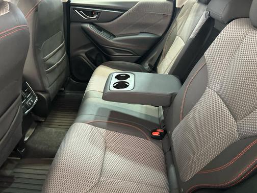 Crystal White Pearl 2022 Subaru Forester Sport