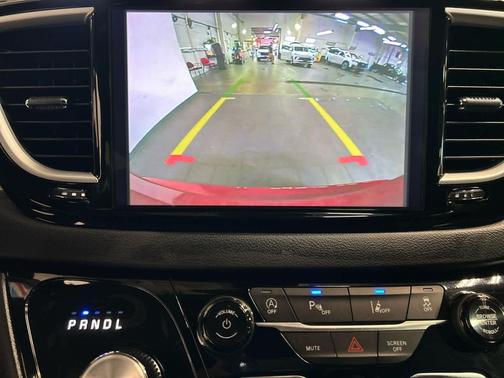 Red Hot Pearlcoat 2025 Chrysler Pacifica L