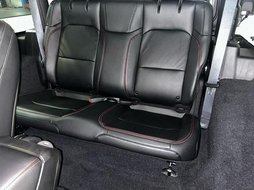 Black Clearcoat 2018 Jeep Wrangler Rubicon