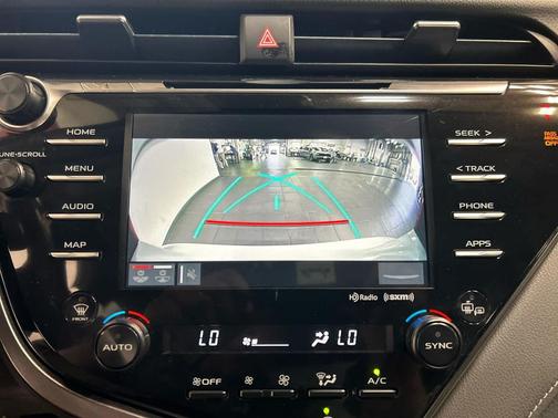 Wind Chill Pearl 2019 Toyota Camry XSE