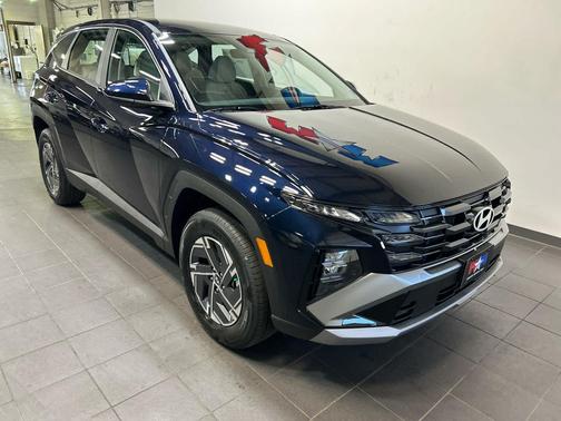 Deep Sea 2026 Hyundai TUCSON Hybrid Blue SE