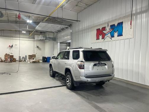 Classic Silver Metallic 2024 Toyota 4Runner TRD Off Road Premium
