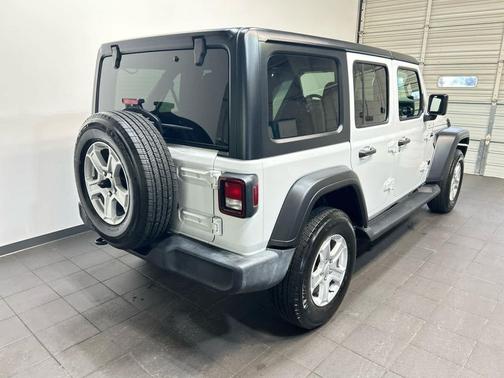 Bright White Clearcoat 2022 Jeep Wrangler Unlimited Sport