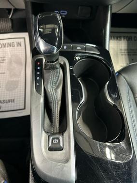 Summit White 2025 Buick Envista Sport Touring FWD