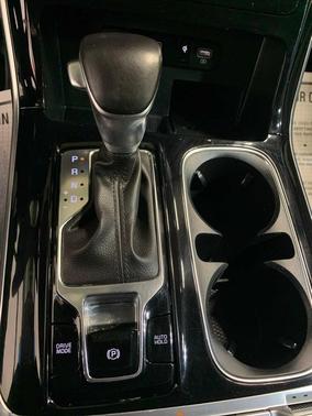 2024 Kia Carnival SX