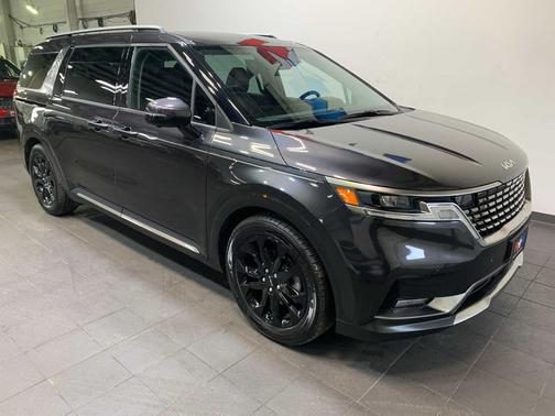 2024 Kia Carnival SX