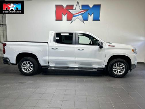 Summit White 2026 Chevrolet Silverado 1500 LT