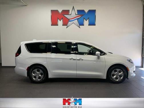 2020 Chrysler Pacifica Hybrid Touring L