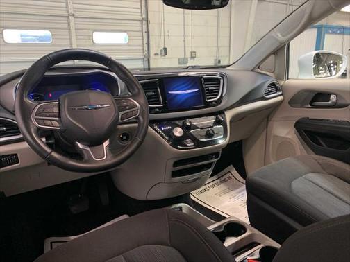 2020 Chrysler Pacifica Hybrid Touring L