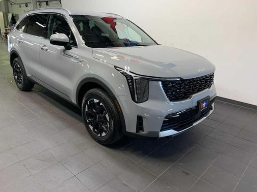 Wolf Gray 2026 Kia Sorento S