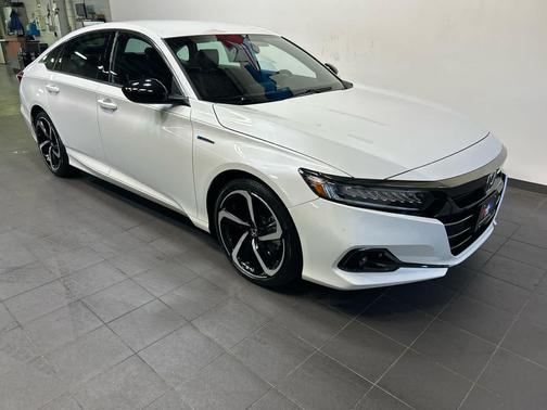 Platinum White Pearl 2022 Honda Accord Hybrid Sport
