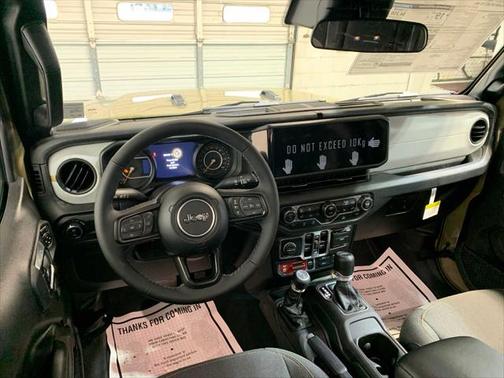 2025 Jeep Gladiator Willys