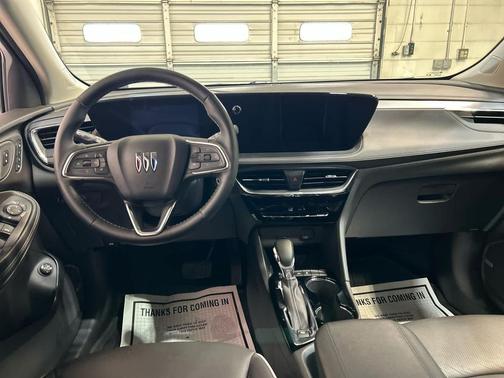 White Frost Tricoat 2025 Buick Encore GX Avenir