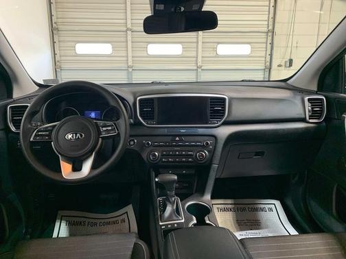 2022 Kia Sportage LX
