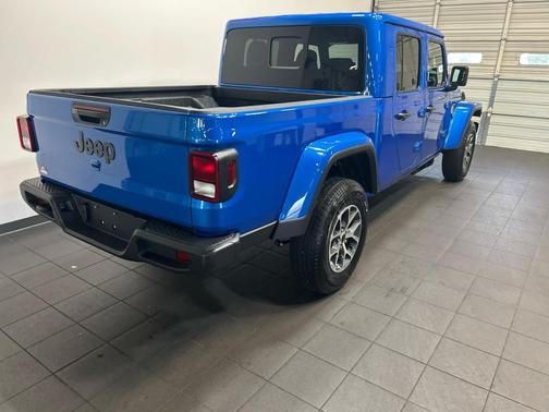 Hydro Blue Pearlcoat 2026 Jeep Gladiator Sport S