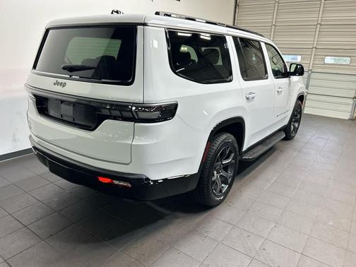 Bright White Clearcoat 2026 Jeep Grand Wagoneer Limited Altitude 4x4