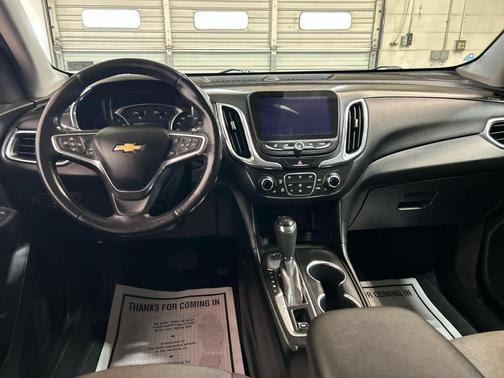 Silver Ice Metallic 2020 Chevrolet Equinox 1LT