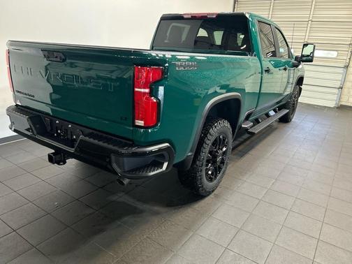 Woodland Green 2026 Chevrolet Silverado 2500 LT