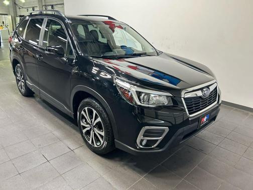 Crystal Black Silica 2019 Subaru Forester Limited