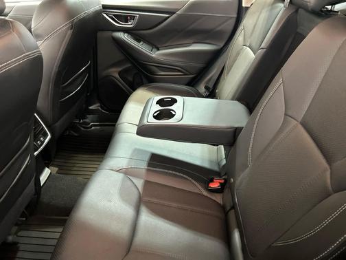Crystal Black Silica 2019 Subaru Forester Limited