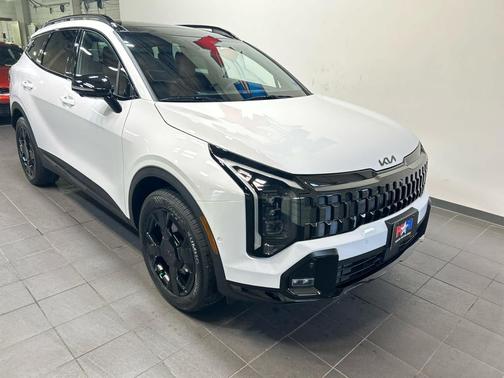 GLACIAL WHITE 2026 Kia Sportage X-Line