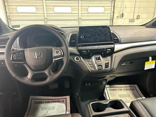 Platinum White Pearl 2026 Honda Odyssey Sport-L
