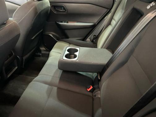 Brilliant Silver Metallic 2024 Nissan Rogue S