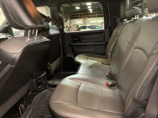 2022 RAM 3500 Tradesman Crew Cab 4x4 8' Box