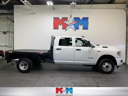 2022 RAM 3500 Tradesman Crew Cab 4x4 8' Box