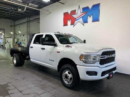 2022 RAM 3500 Tradesman Crew Cab 4x4 8' Box