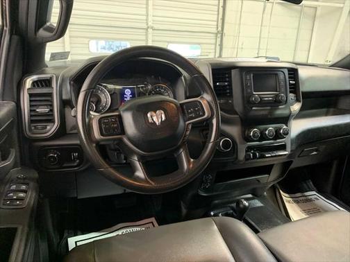 2022 RAM 3500 Tradesman Crew Cab 4x4 8' Box