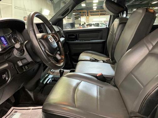 2022 RAM 3500 Tradesman Crew Cab 4x4 8' Box