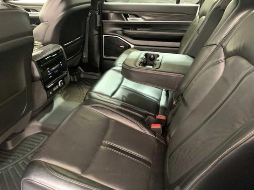 2022 Jeep Wagoneer Series II 4x4