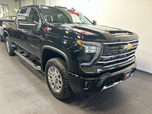 Black 2026 Chevrolet Silverado 2500 LT
