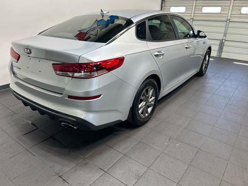 Sparkling Silver 2020 Kia Optima LX