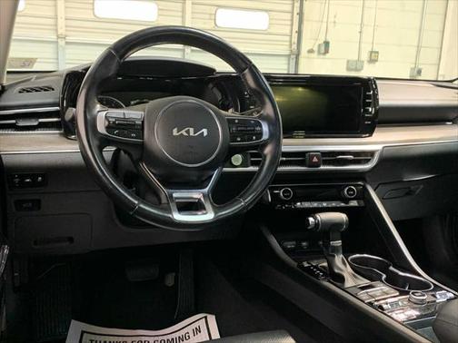 2022 Kia K5 EX