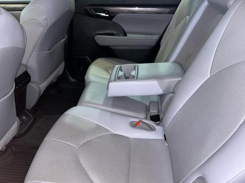 Ruby Flare Pearl 2020 Toyota Highlander Hybrid Limited