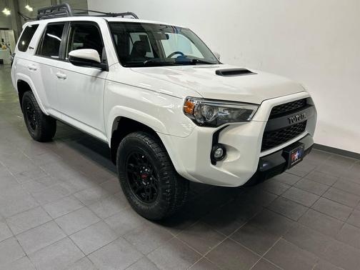 Super White 2019 Toyota 4Runner TRD Pro