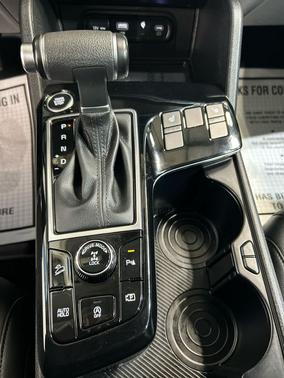 Glacial White Pearl 2024 Kia Sportage EX